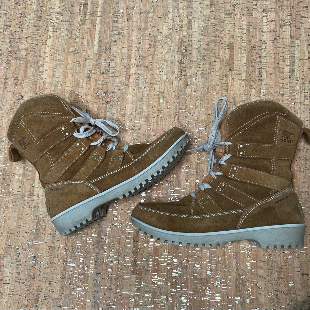 Sorel Women’s Tan Meadow Lace Snow Winter Boots Size 8.5